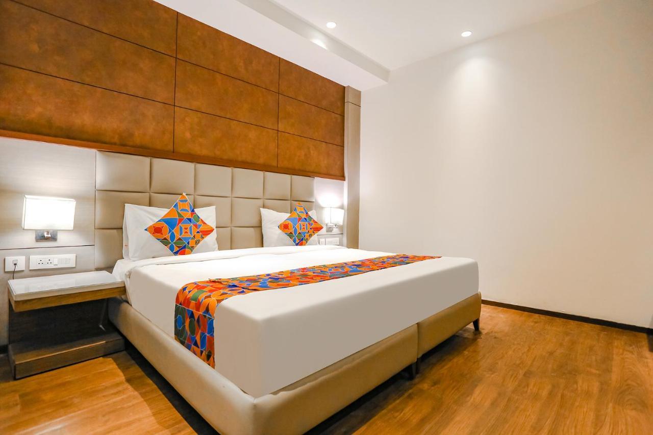 Fabhotel Hexa Chhatarpur New Delhi Eksteriør bilde